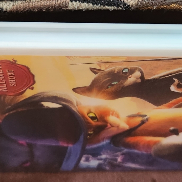 Puss & Boots dvd 'My Last Wish' - Collectors Edition. Still Sealed. - Picture 6 of 7